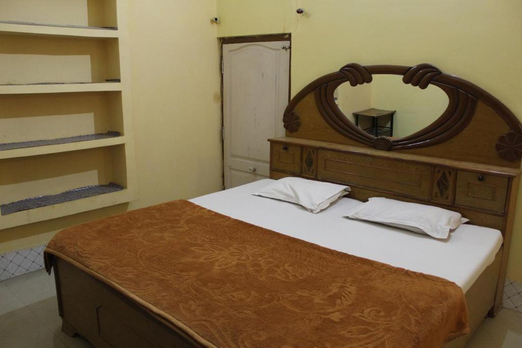 Couple Friendly Hotel - Sunset Orchha Exteriér fotografie